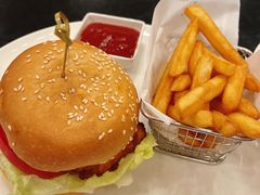 -WOLFGANG PUCK KITCHEN & BAR(迪士尼小镇店)
