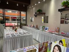 -零度眼镜·宝视友·蔡司依视路(吾悦花街店)