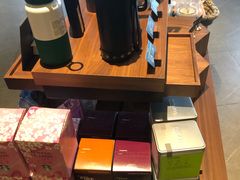 零售区-星巴克(宝山万达店)