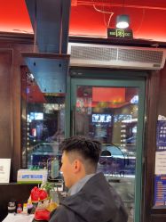-东方先生国潮男士理发馆