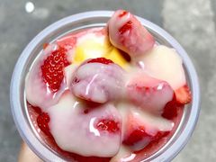 -十二中草莓冰·红豆沙冰屋(十二中店)