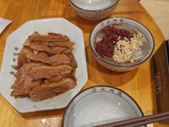-狮头牌卤味研究所·卤味饭(花城汇南区店)