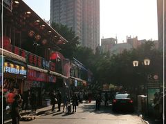 -八一路好吃街(雨田商务大厦店)