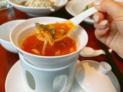 酸汤拆烩鱼头羹-扬州香格里拉·香宫中餐厅