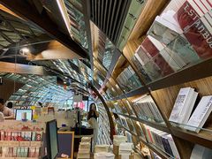 -钟书阁(珍园店)