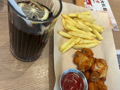 -必胜客(航洋国际店)