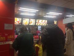 等位区-麦当劳(无锡永乐店)