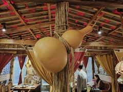 -老牌坊云南鱼豆花火锅(爱建店)