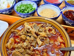 炖羊肉-梁师抿夹王(金阳光店)