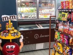 -全家便利店(东直门店)