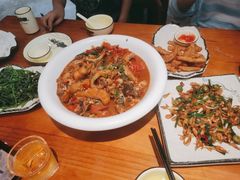 -梁姐啤酒鱼(兴坪古镇店)