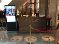 等位区-白天鹅宾馆·流浮阁咖啡厅