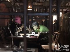 景观位-哥老官重庆美蛙鱼头(西湖银泰十一哥店)