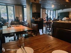 -Carbon莫卡哆·意大利复古集市餐厅(杭州大厦店)