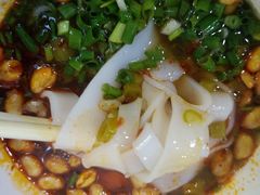 -覃肥叔桂林米粉(粮道街店)