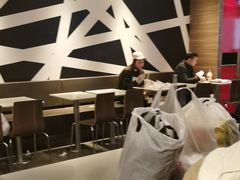 -麦当劳(汉口火车站候车室店)