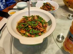 -绿草地·湘菜(酃湖师院店)