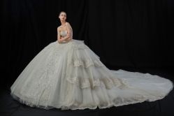 -MISS LUCKY国际婚纱礼服定制(昌平店)