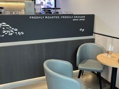 用餐区-瑞幸咖啡(罗湖投资控股大厦店)