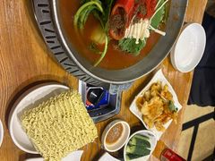 -喇喇排骨火锅·传统韩式脊骨汤(望京西园总店)