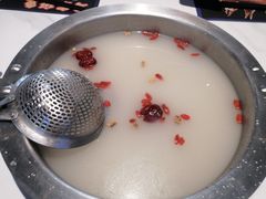 -马家斑.鲜鱼火锅(松湖万科店)