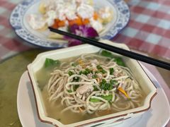 鸡汤手工鱼面-龙桥私厨·姜花菊花过桥鱼·顺德菜(容桂店)