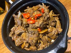 姜辣鸽王煲-小金鬼·煎饺·鸽子汤