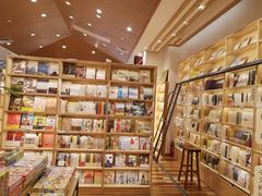 -猫的天空之城概念书店(印象城购物中心店)