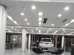 -泰州之星奔驰4S店(海陵店)