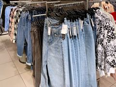 -H&M(鹏欣水游城店)