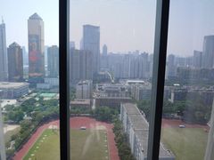 14外景两个操场好象体育学院的-广州天河希尔顿酒店
