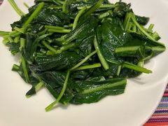 -香巴拉云南餐厅(华莱坞店)