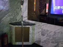 -K+全国连锁KTV(绿地缤纷天地店)