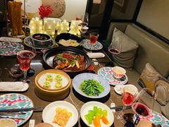 -海派悦庭·海胆烧麦·新融合菜(凯德广场店)