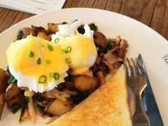 -Common Table · Brunch & Coffee