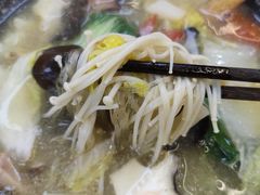 -金陵杨胖子·砂锅麻辣烫(金轮新天地店)