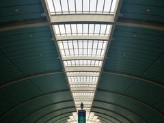 -龙阳路磁悬浮列车总站-停车场