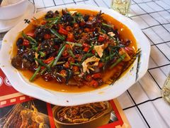 -李双猪·小龙虾·烧烤·羊肉煲(乐山店)