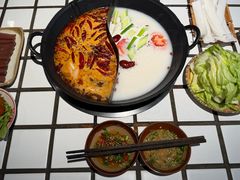 -贰回巷火锅馆(钟楼店)