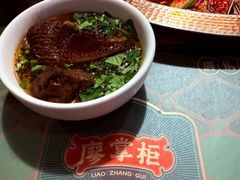 -廖掌柜·重庆鲜货火锅(上海首店)