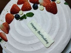 草莓空气感蛋糕-派悦坊·甜品·蛋糕(日坛店)