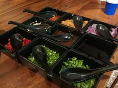 -六扇门潮汕牛肉火锅(BGC店)