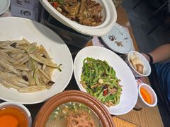 -黄泥岗·地道湖北菜(奥特莱斯店)