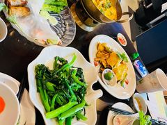 -大头虾越式风味餐厅(光明广场店)