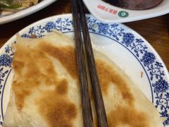 -老天桥酱肉烧饼夹肘子(天桥店)