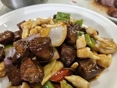 -品香菜馆(旗峰路中侨大厦店)