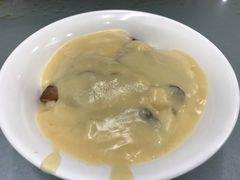 猪颈肉芝士捞公仔面-新记餐厅(香槟大厦店)