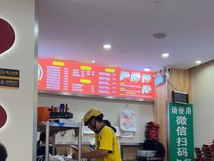 -万煲旺·香港老传承煲仔饭·猪杂汤(客村店)