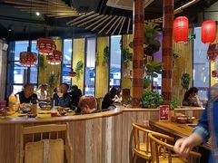 大堂-吃饭皇帝大(银泰财富广场店)