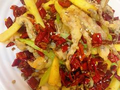 特色干煸鱿鱼须-桃子餐厅·天津菜(红星路直营店)